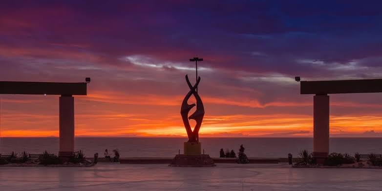 Atardecer sobre el Mar de Cortés desde el Malecón de Puerto Peñasco
